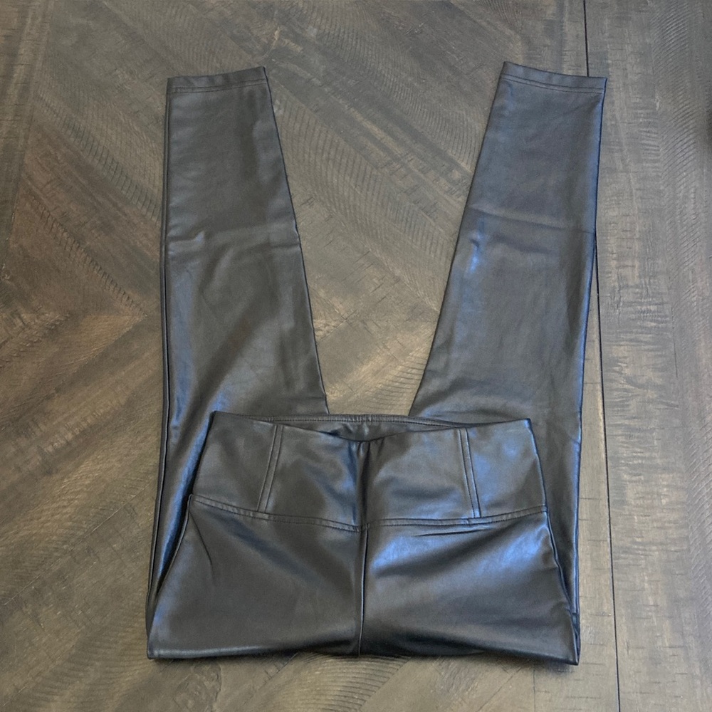 Laundry By Shelli Segal Black Faux Leather Pants